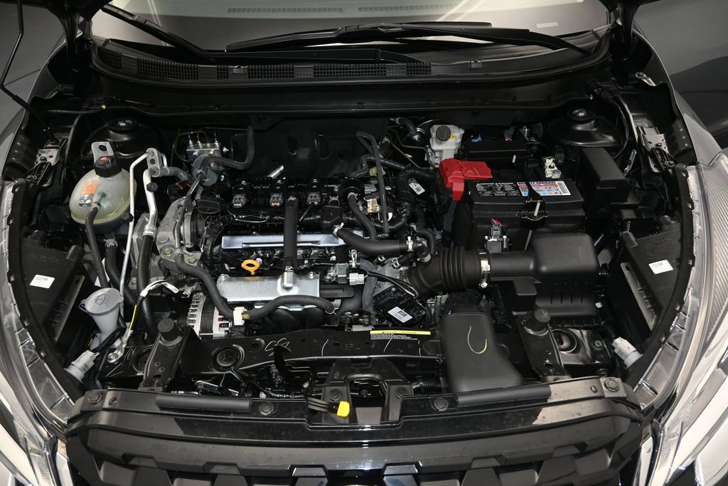Used 2025 Nissan Kicks Play S FWD image 18