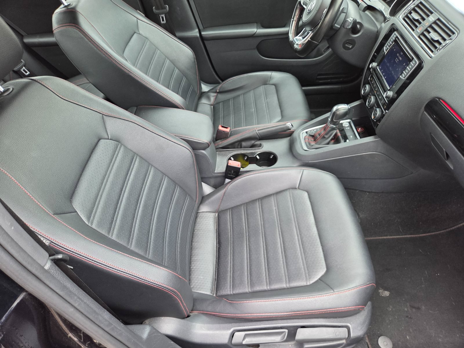 Used 2017 Volkswagen Jetta GLI FWD image 15