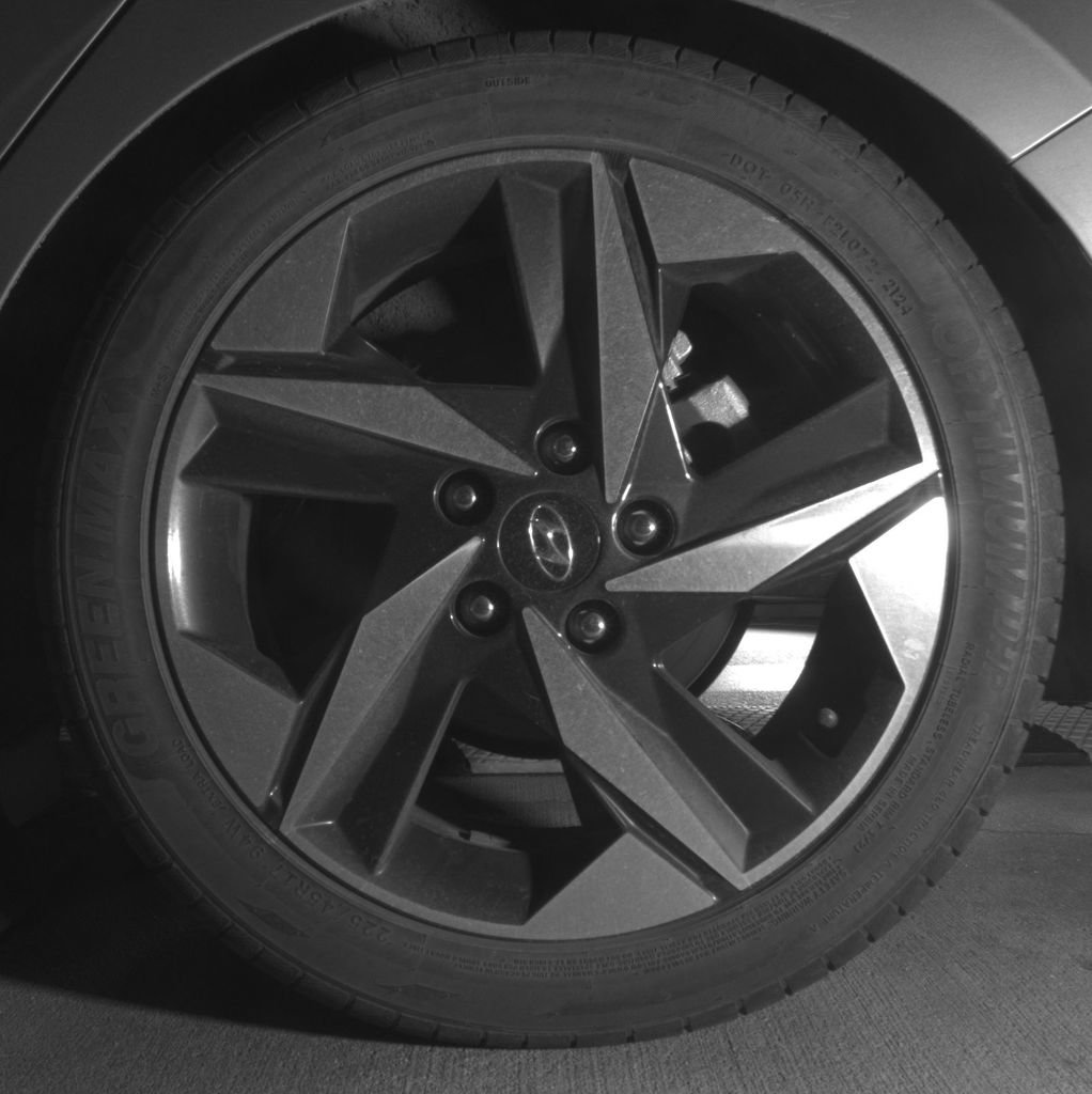 Used 2023 Hyundai Elantra Limited w/ Preferred Accessory Package image 11