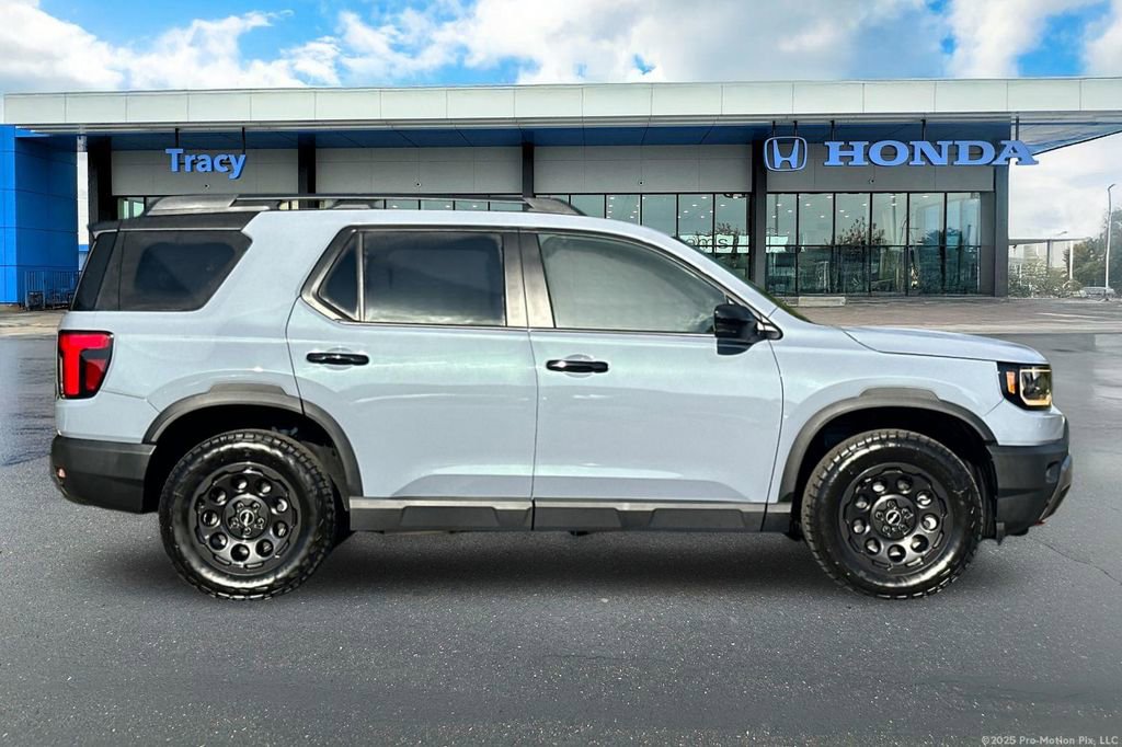 Certified 2026 Honda Passport TrailSport image 4
