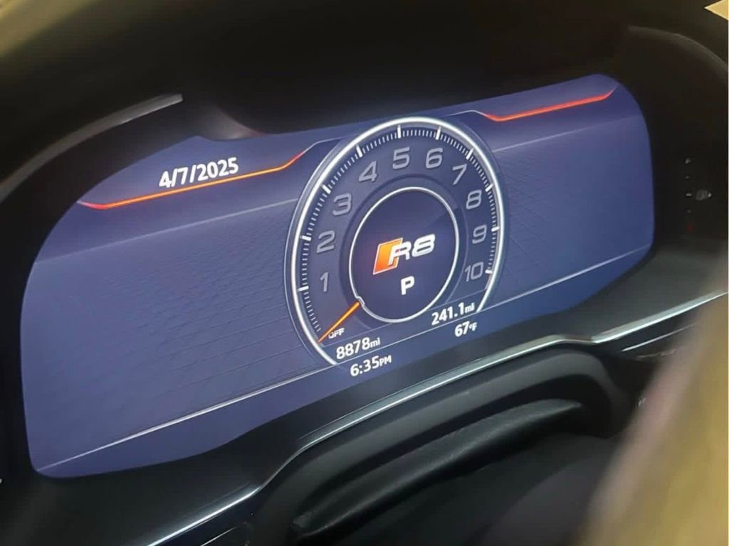 Used 2020 Audi R8 V10 performance image 16