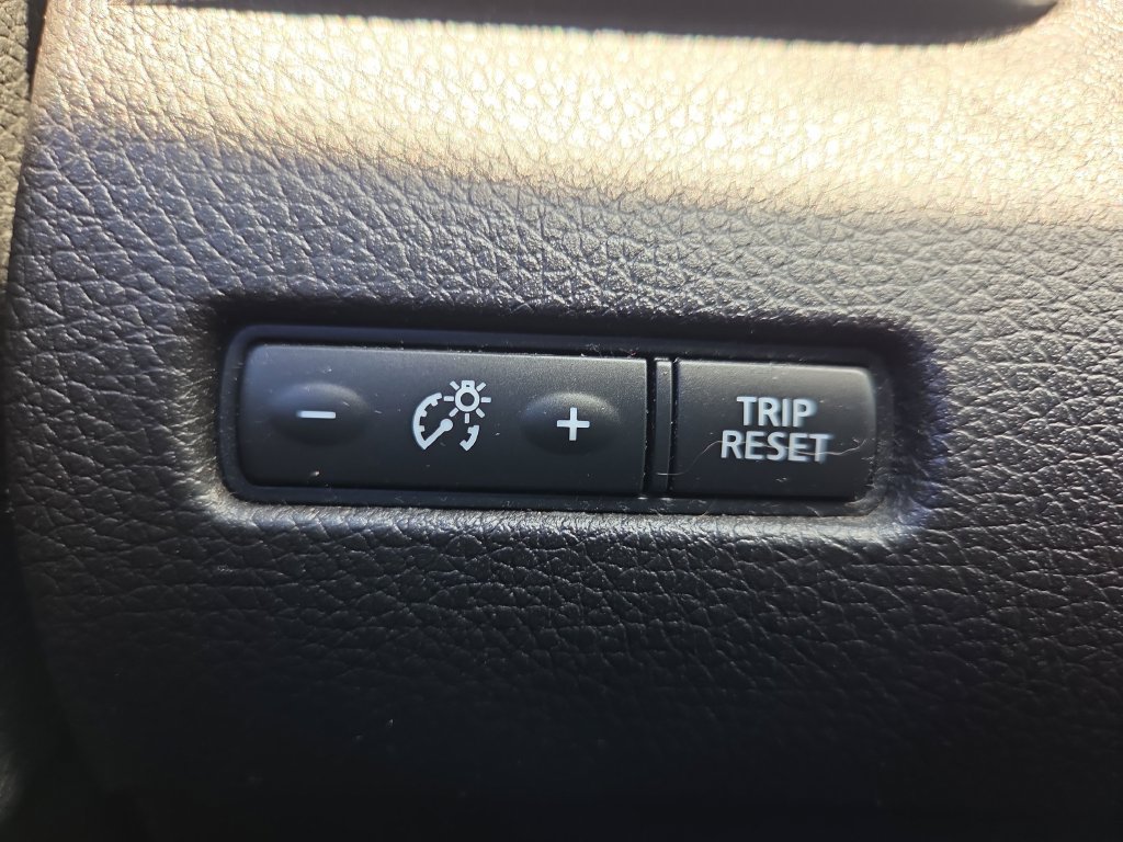 Used 2017 Nissan Rogue S FWD image 26