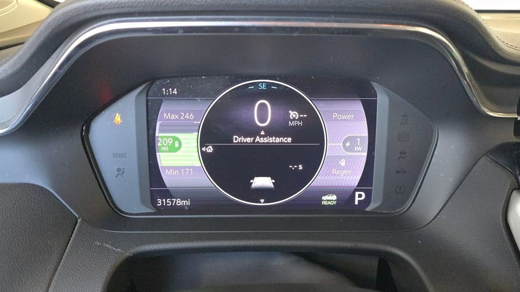 Certified 2022 Chevrolet Bolt EUV LT w/ Convenience Package image 27