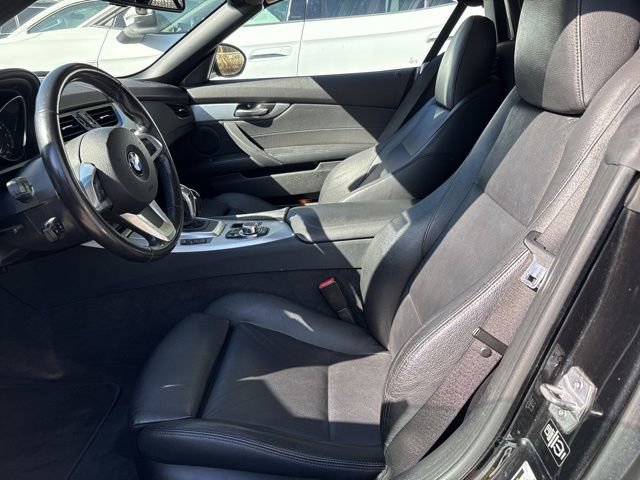 Used 2014 BMW Z4 sDrive35i image 7