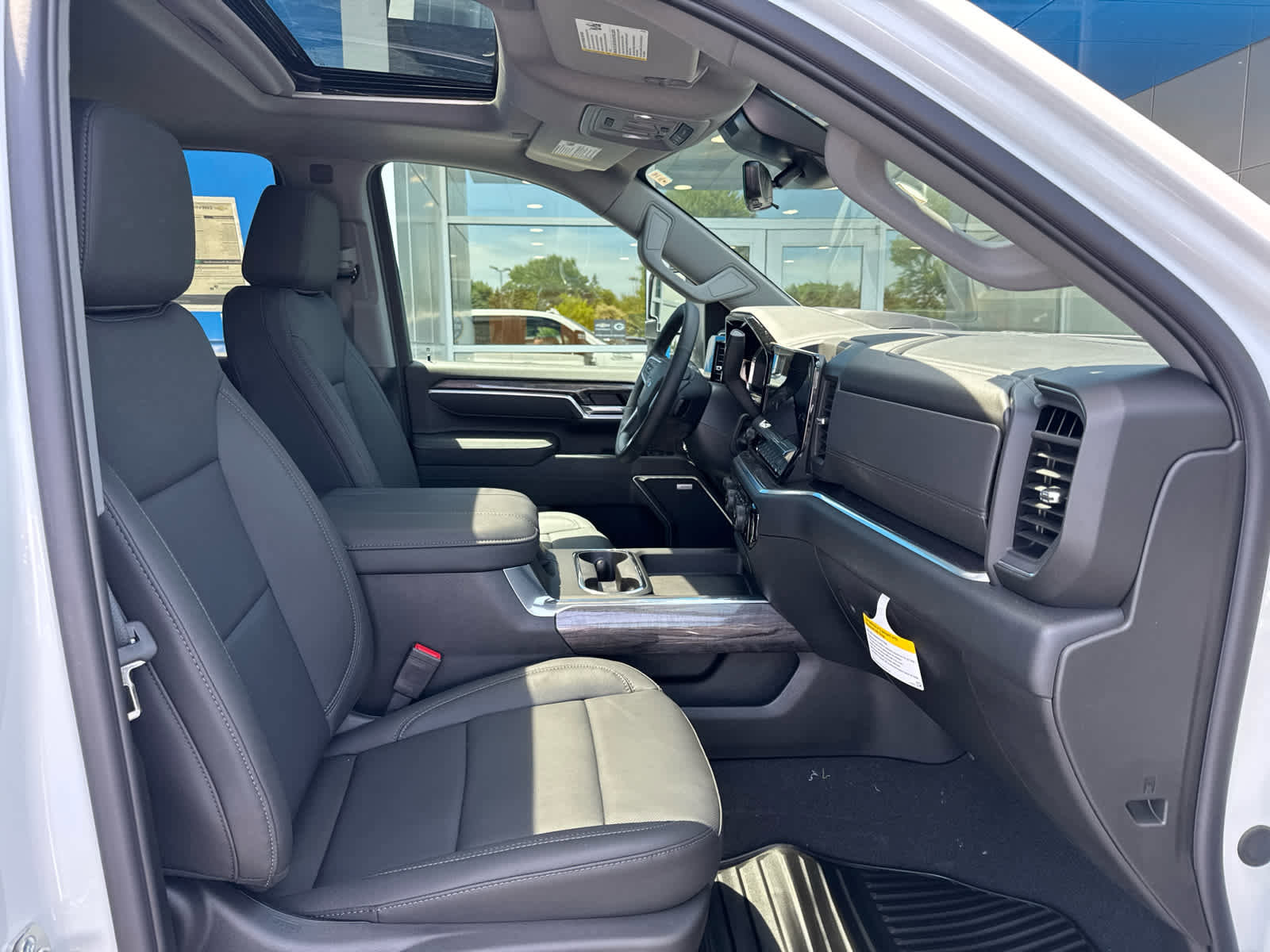New 2026 Chevrolet Silverado 3500 LTZ w/ LTZ Plus Package AWD/4WD image 4