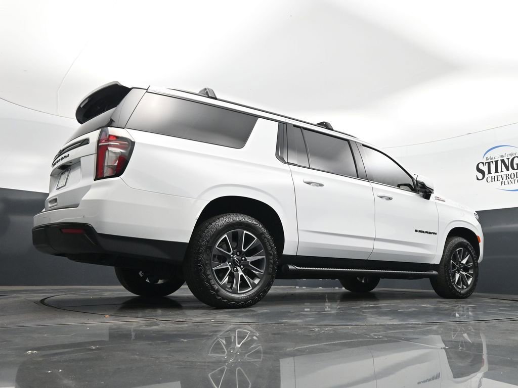 Used 2024 Chevrolet Suburban Z71 w/ Luxury Package AWD/4WD image 23