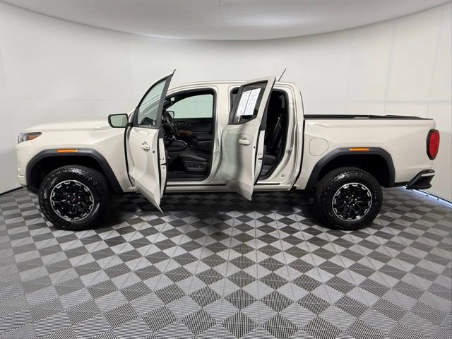 Used 2026 GMC Canyon AT4 image 4