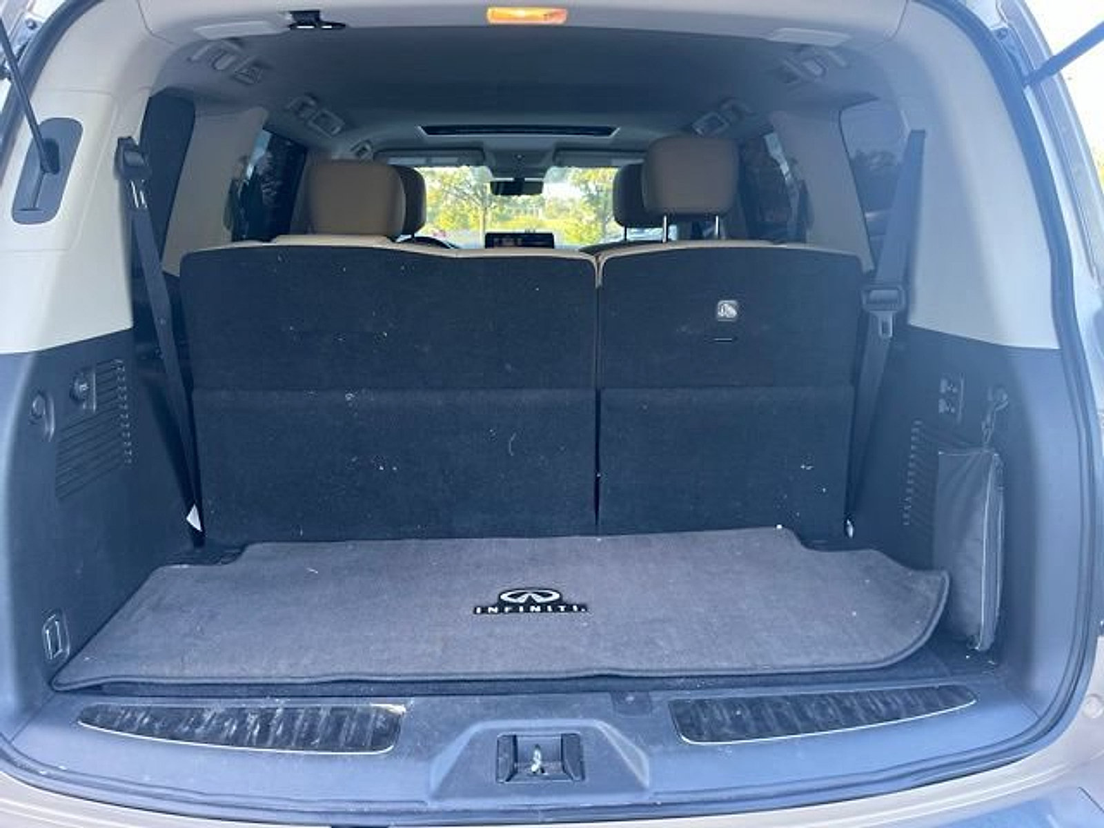 Certified 2024 INFINITI QX80 Premium Select w/ Cargo Package AWD/4WD image 17