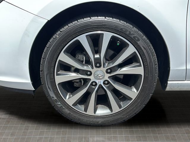 Used 2018 Hyundai Elantra GT FWD image 26