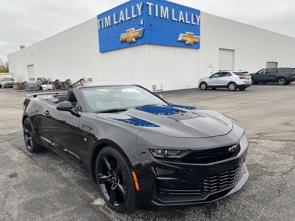 Used 2022 Chevrolet Camaro SS image 2