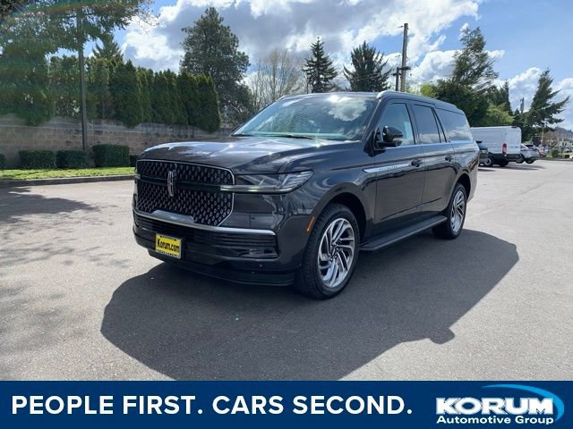 New 2026 Lincoln Navigator L Premier AWD/4WD image 1