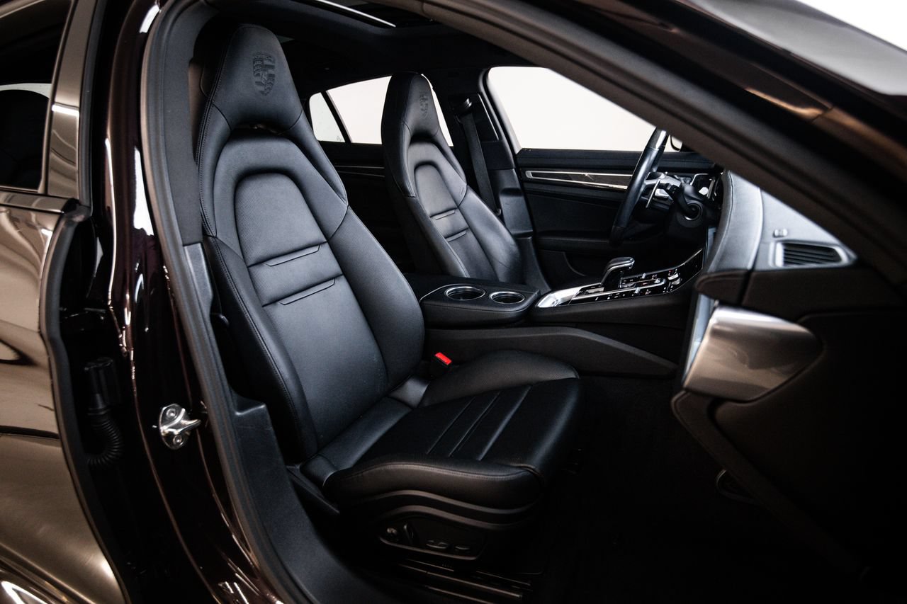 Certified 2023 Porsche Panamera Platinum Edition RWD image 29