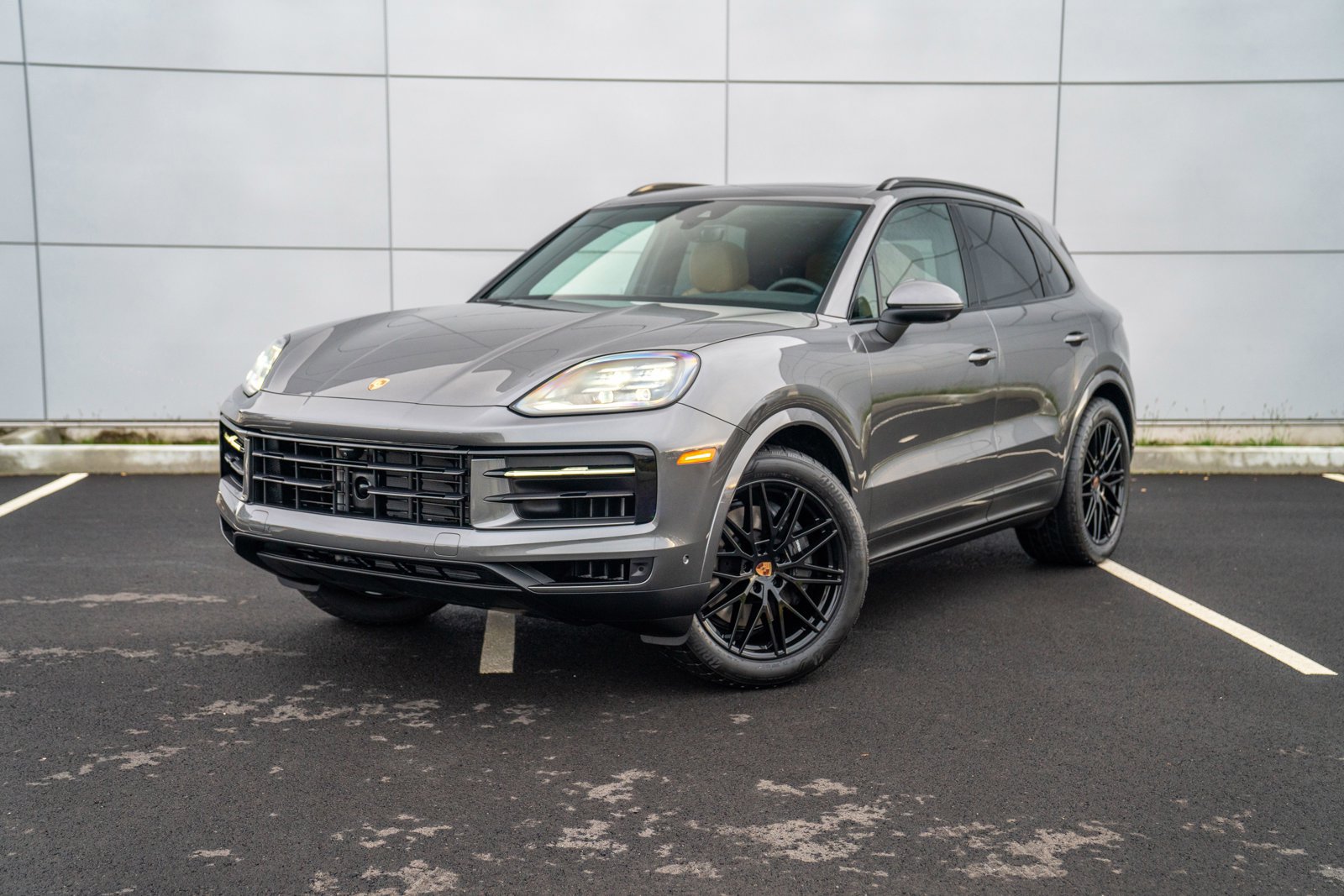 Certified 2026 Porsche Cayenne AWD/4WD image 1