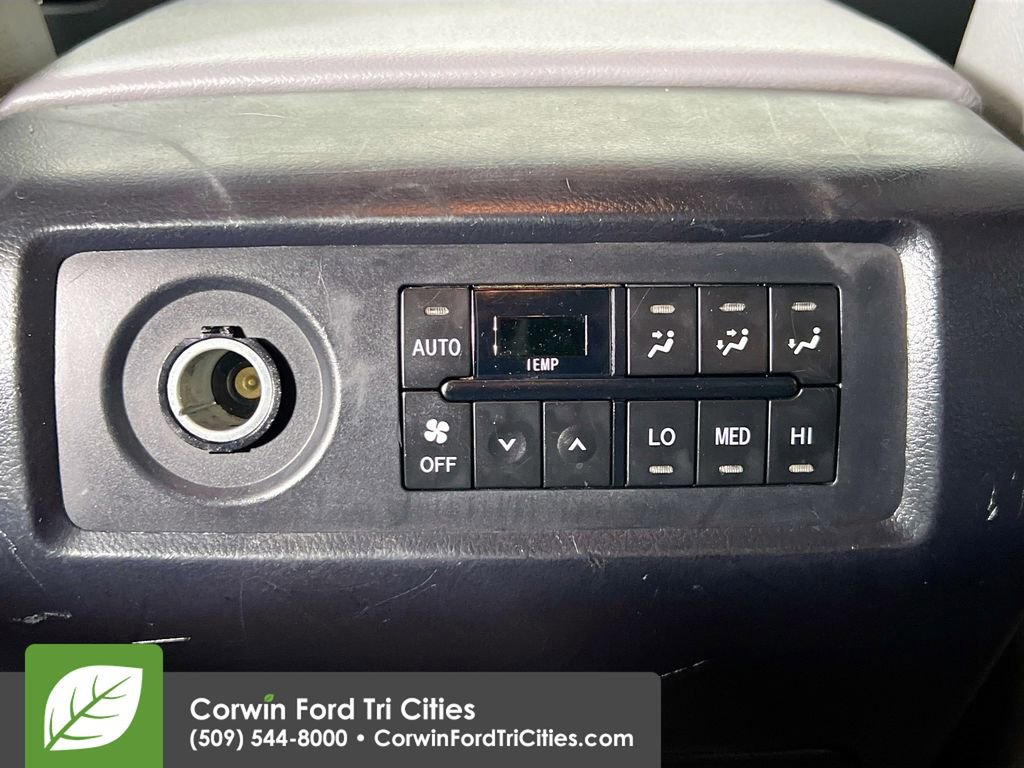 Used 2008 Toyota Sequoia Limited image 30