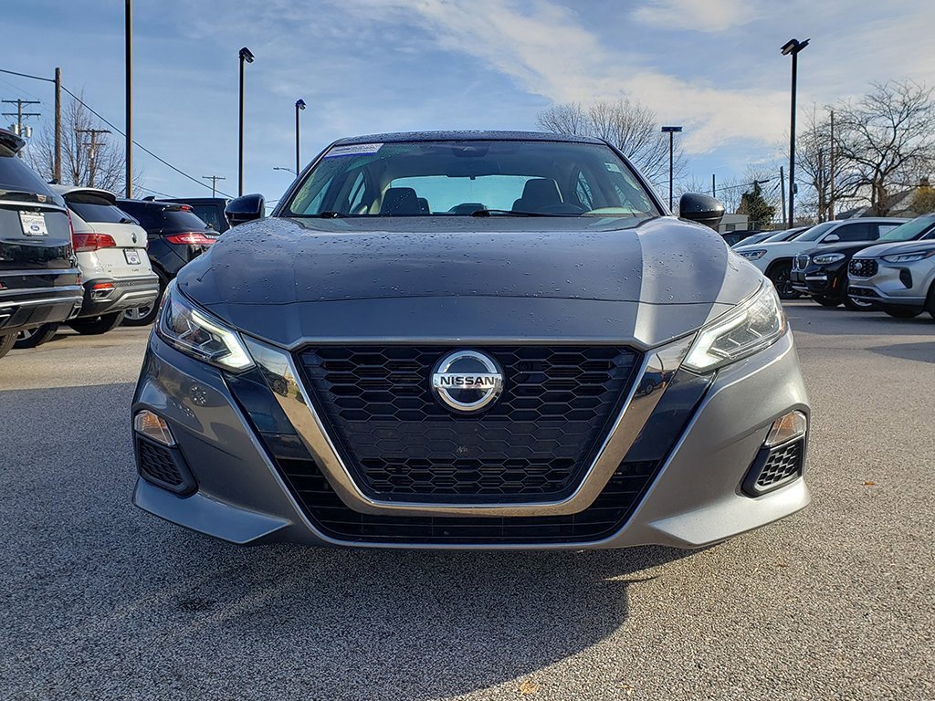 Used 2021 Nissan Altima 2.5 SR image 2