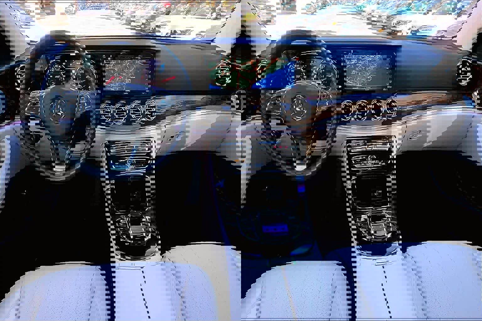 Used 2018 Mercedes-Benz E 300 image 15