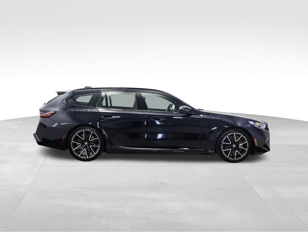 New 2026 BMW M5 Touring w/ Executive Package image 7