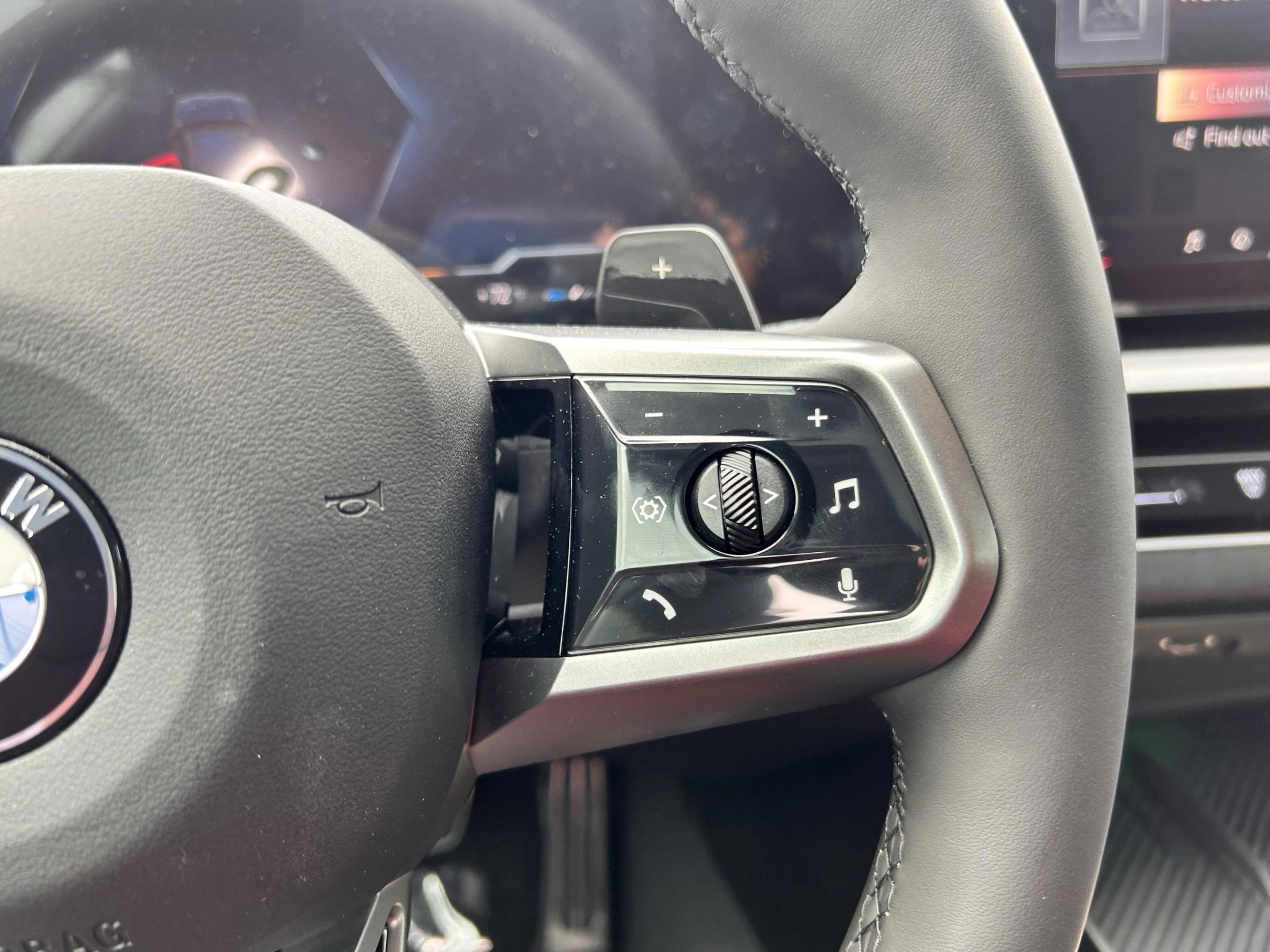 Used 2025 BMW 530i xDrive 530i xDrive w/ M Sport Package image 12