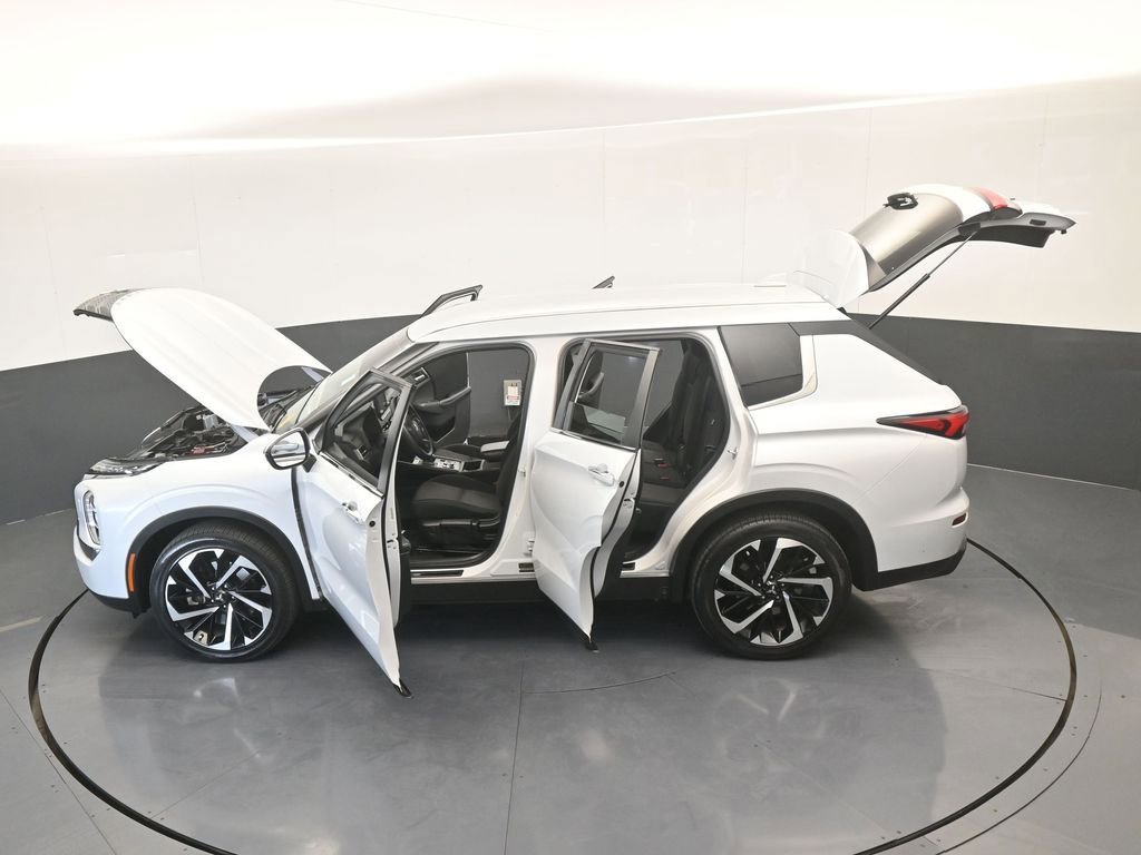 Used 2022 Mitsubishi Outlander ES image 62