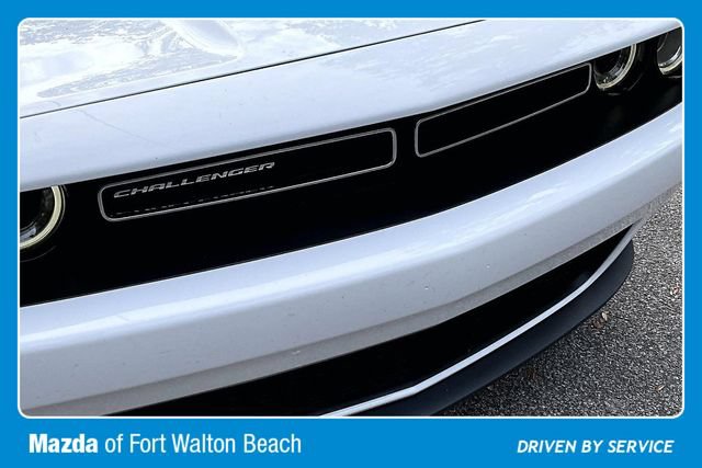 Used 2019 Dodge Challenger SXT RWD image 28