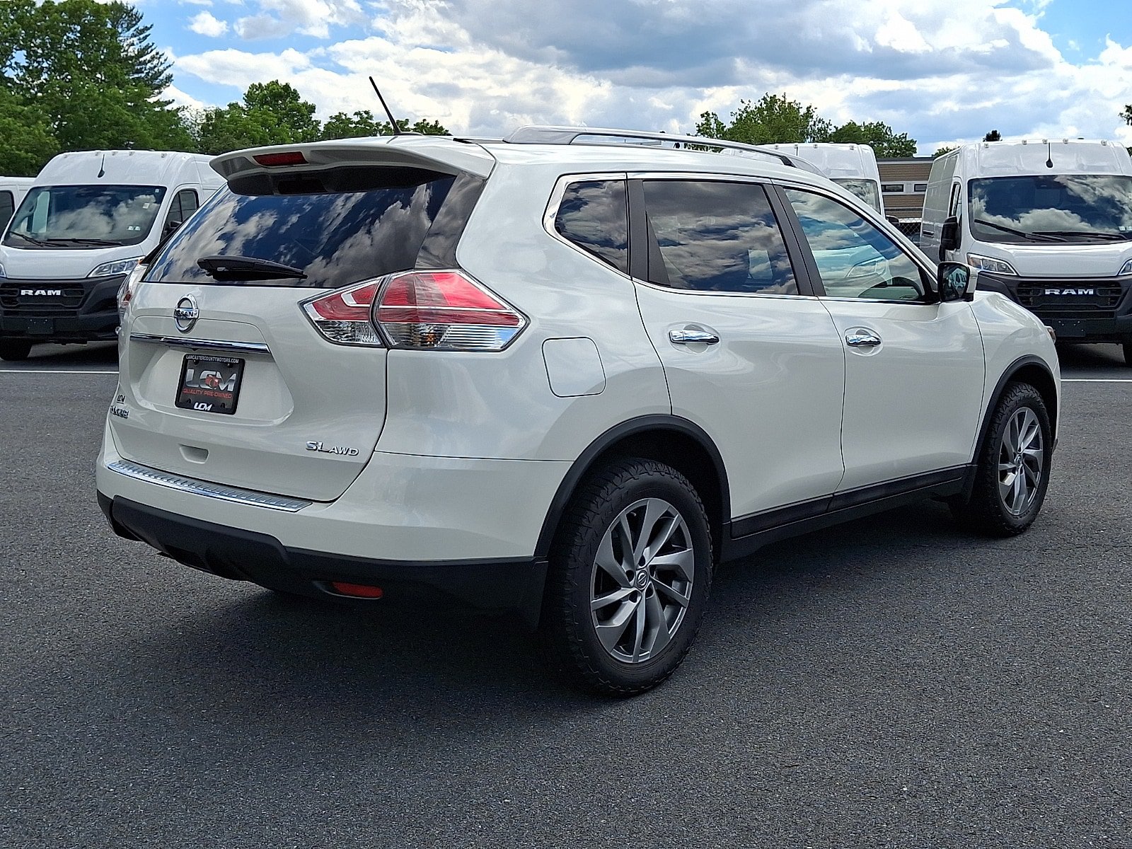 Used 2015 Nissan Rogue SL w/ SL Premium Package AWD/4WD image 5