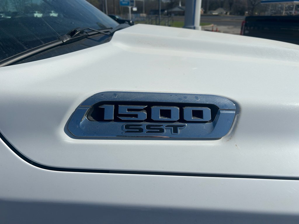 Used 2025 RAM 1500 Laramie image 4