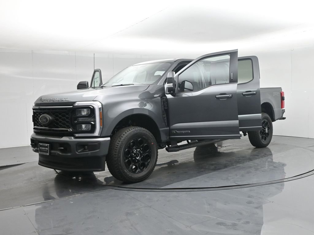 New 2026 Ford F250 Lariat w/ Black Appearance Package image 32