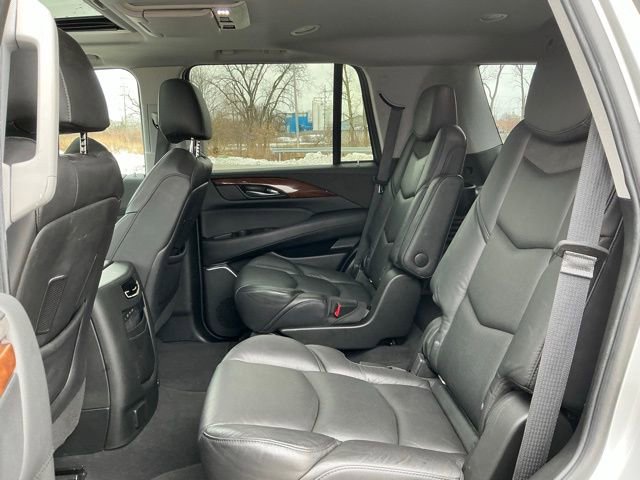 Used 2019 Cadillac Escalade Premium Luxury image 37