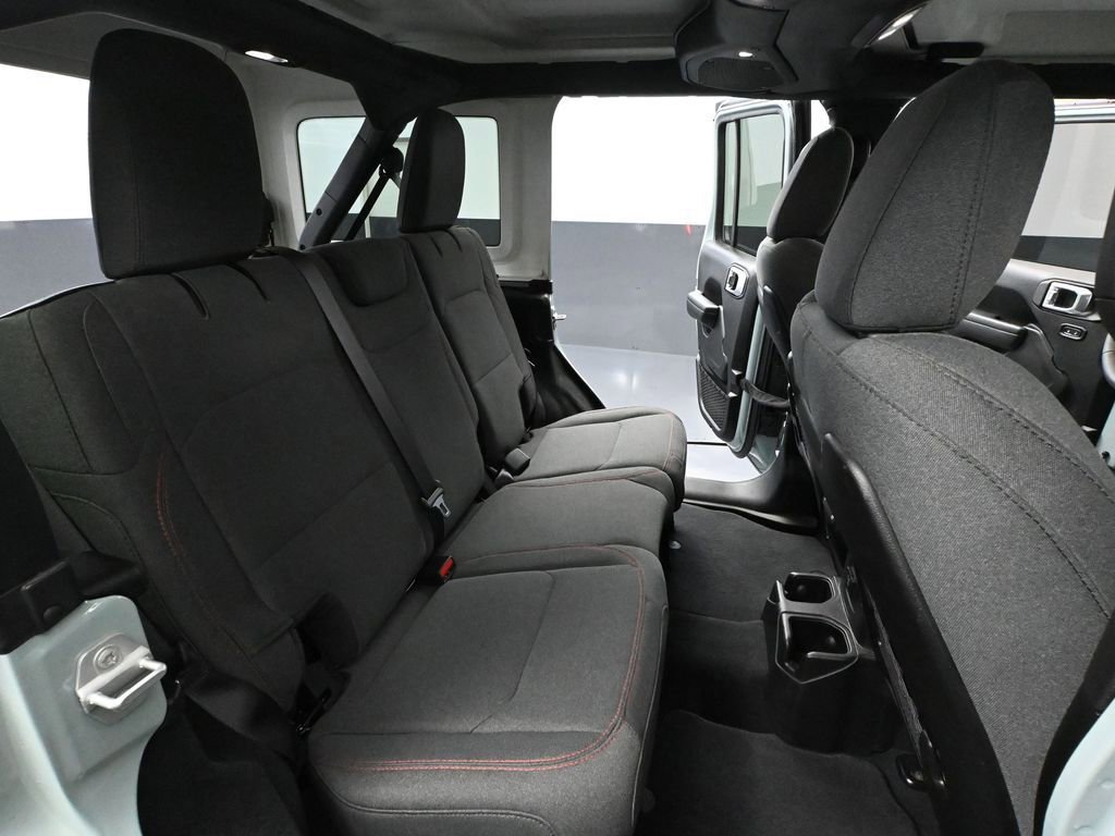 Used 2024 Jeep Wrangler Unlimited Rubicon w/ Convenience Group image 40