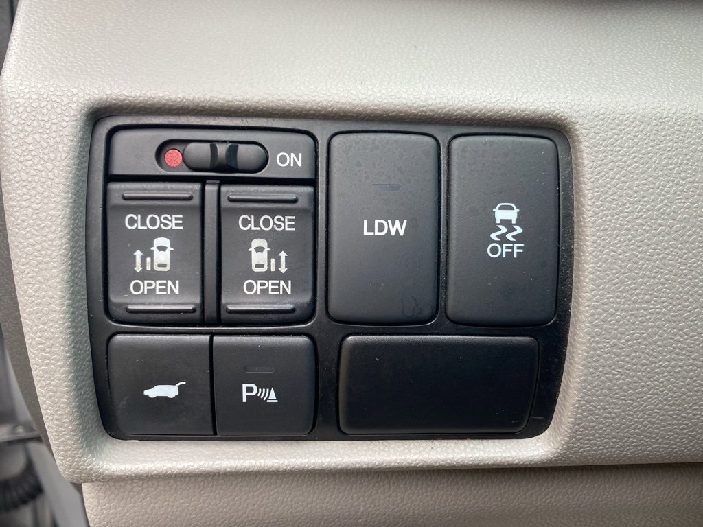Used 2015 Honda Odyssey Touring image 31