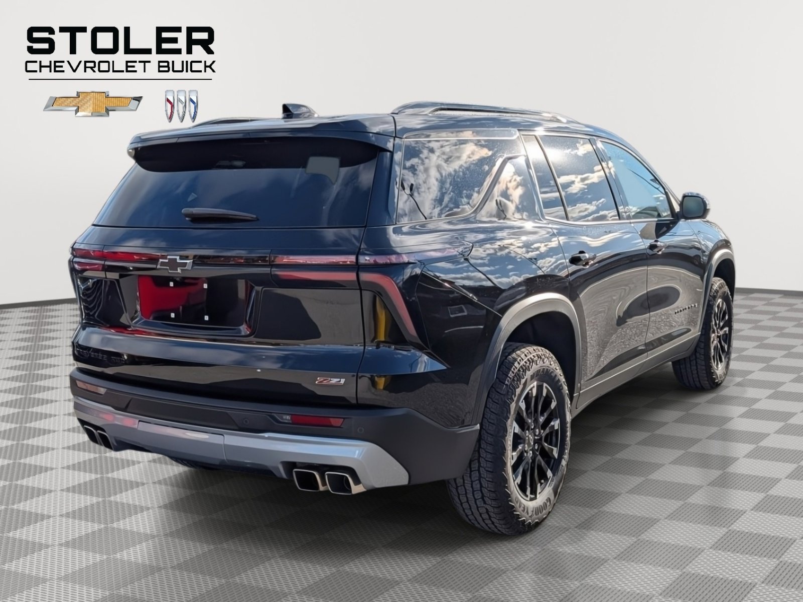 Used 2025 Chevrolet Traverse Z71 w/ Driver Confidence Package image 5