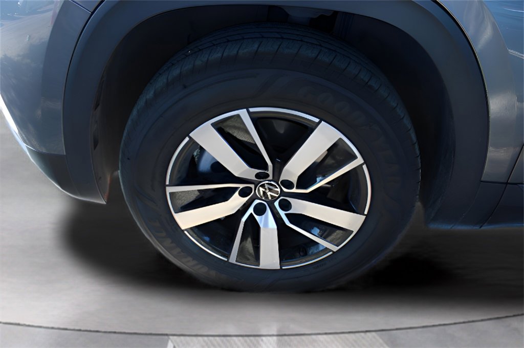 Used 2023 Volkswagen Atlas SE image 7