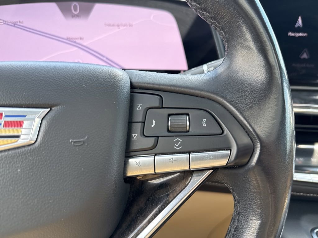 Used 2021 Cadillac Escalade Premium Luxury w/ Performance Package image 29