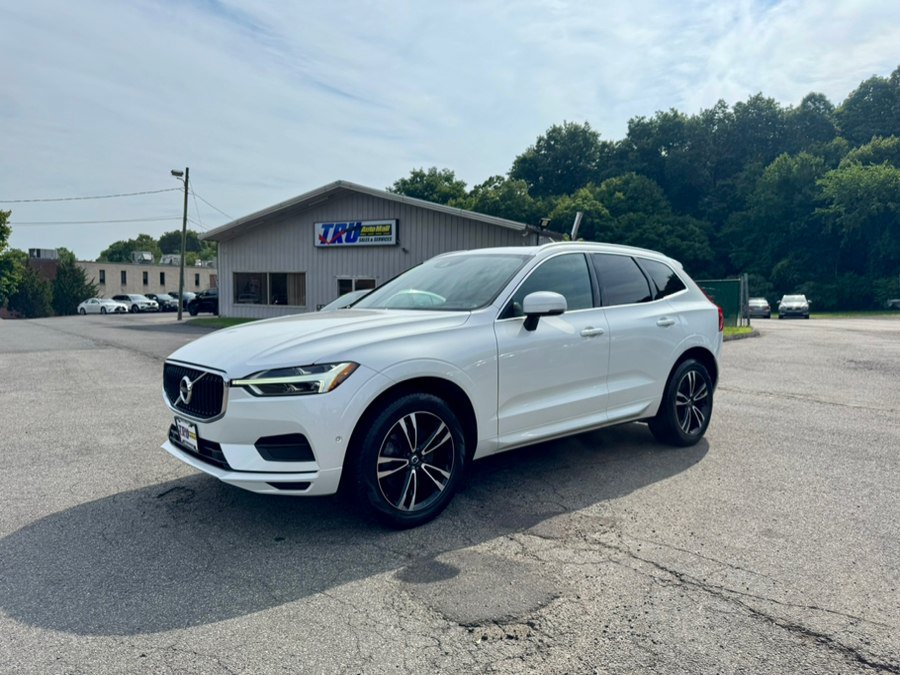 Used 2019 Volvo XC60 T6 Momentum w/ Multimedia Package AWD/4WD image 2