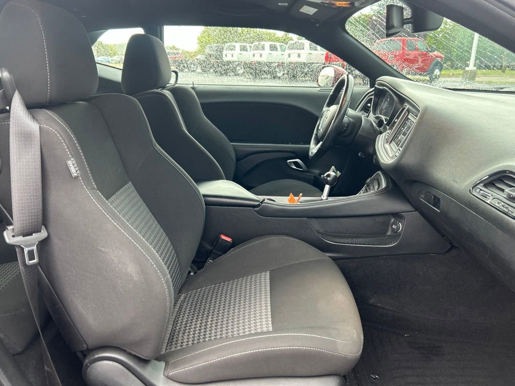 Used 2022 Dodge Challenger R/T w/ Blacktop Package RWD image 8