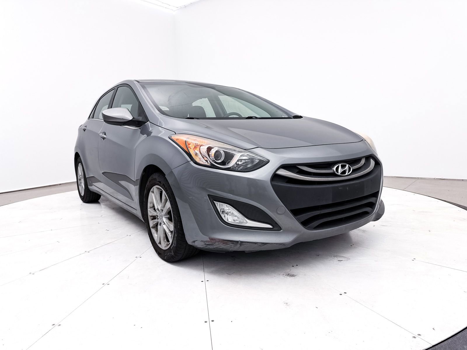 Used 2013 Hyundai Elantra GT image 1