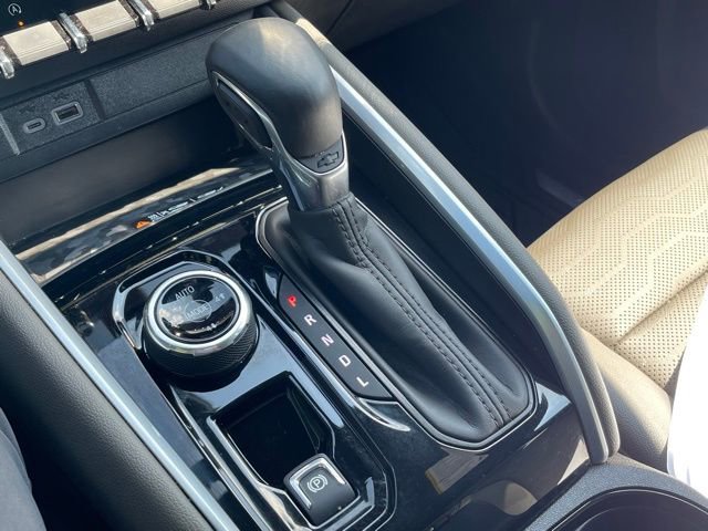 Used 2025 Chevrolet Colorado ZR2 w/ Technology Package image 16