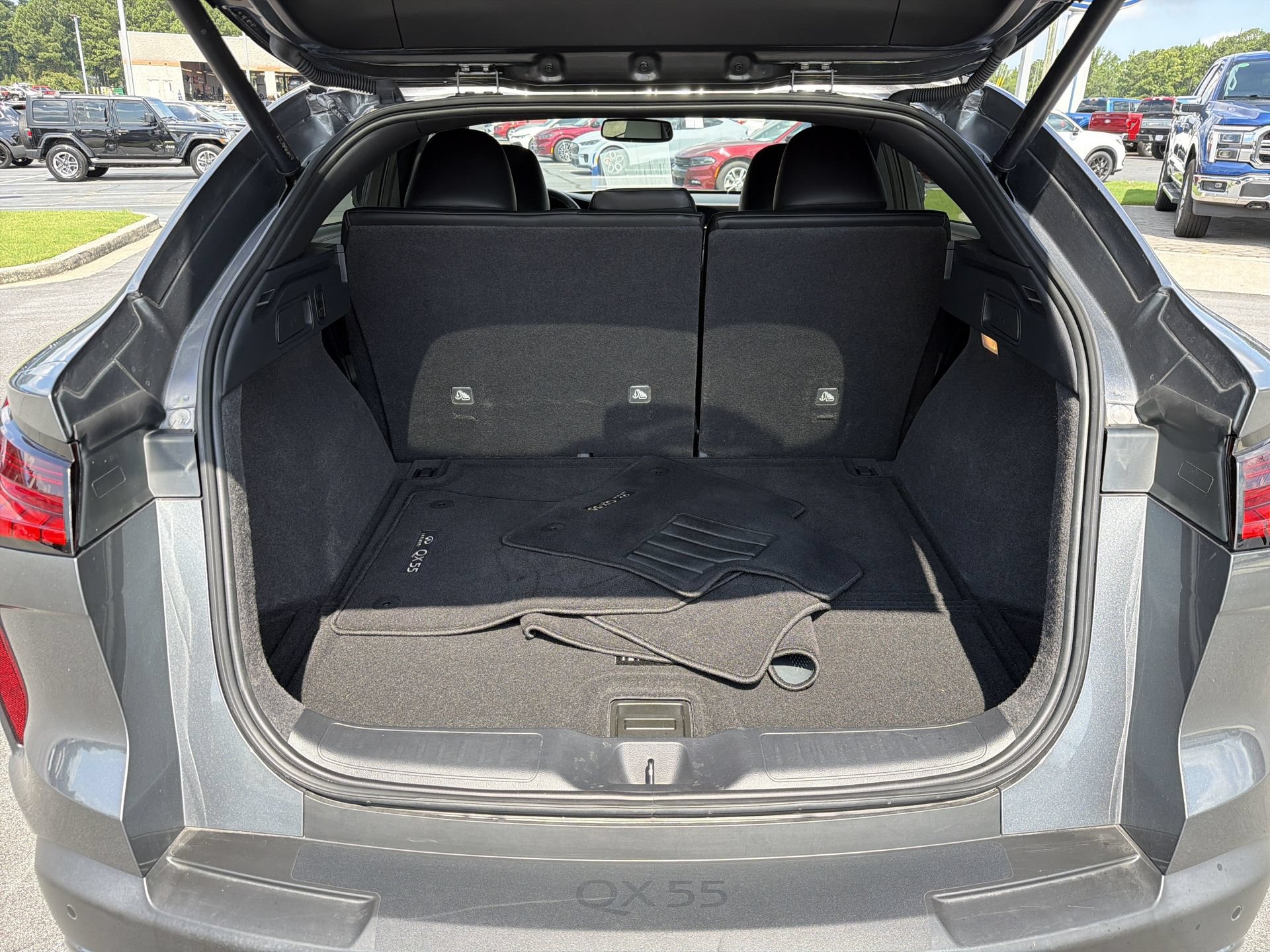Used 2023 INFINITI QX55 Luxe w/ Cargo Package AWD/4WD image 26