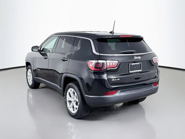 Used 2024 Jeep Compass Sport AWD/4WD image 10