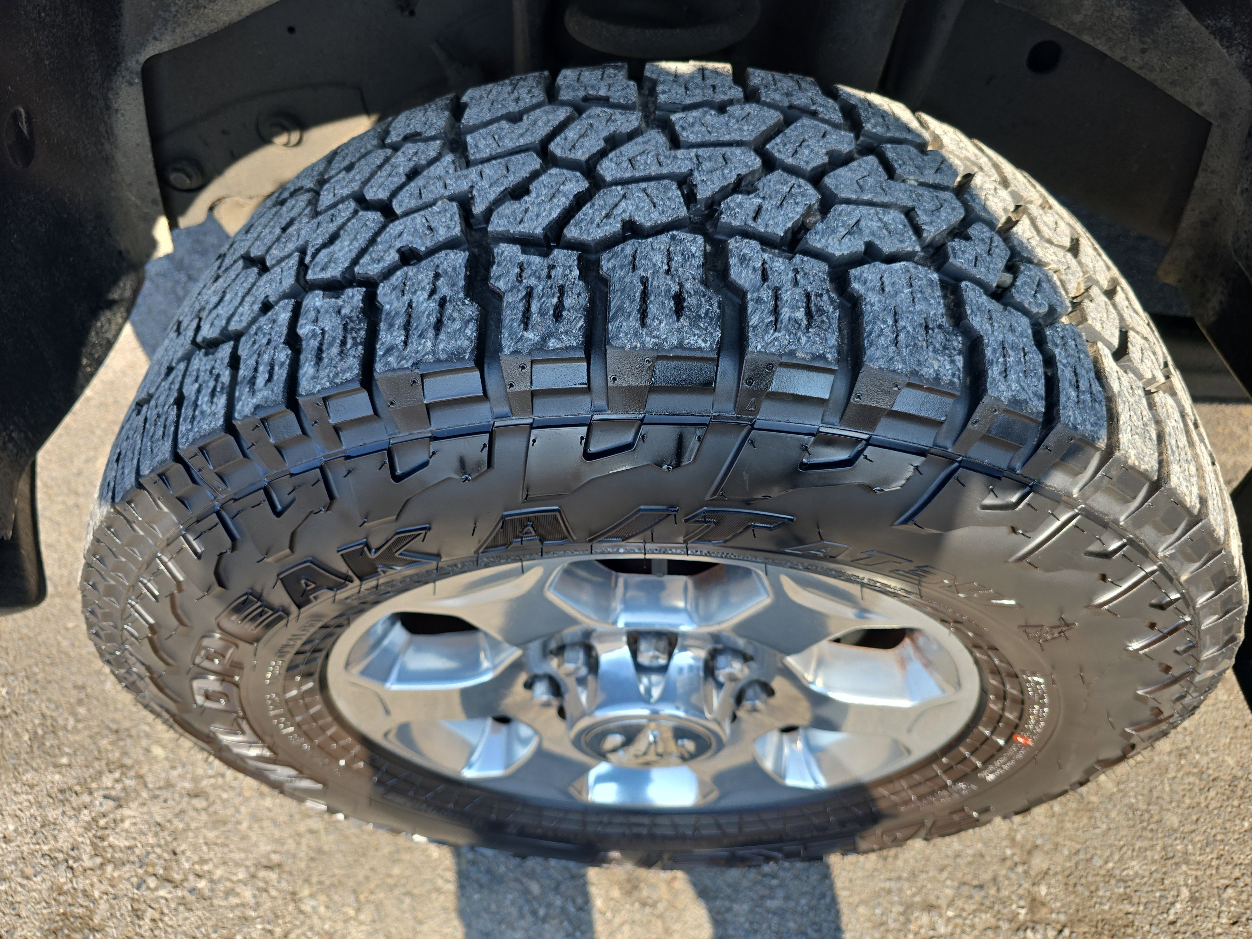 Used 2017 RAM 2500 SLT w/ Snow Chief Group image 11