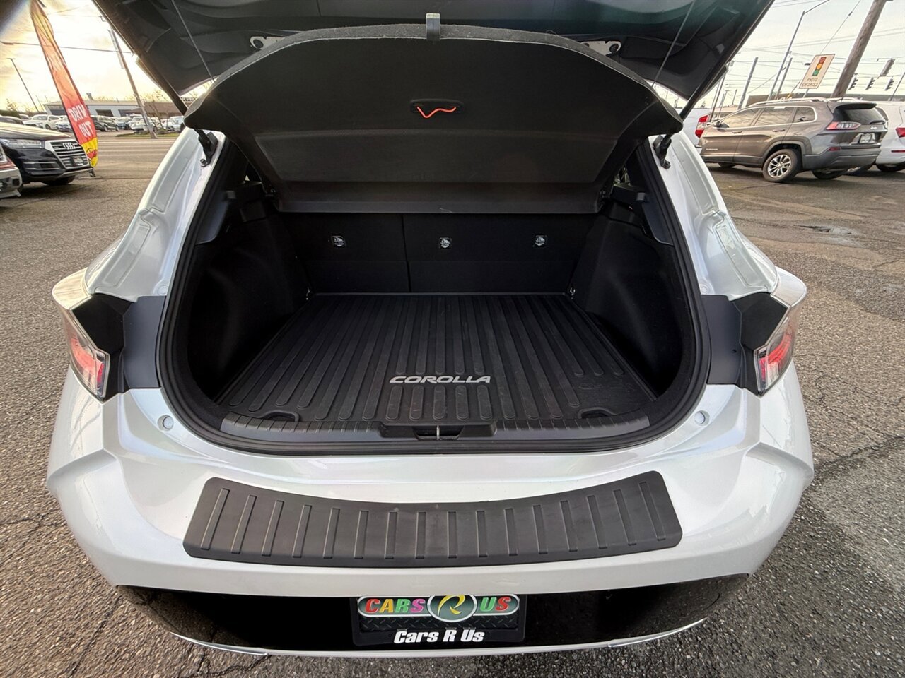 Used 2021 Toyota Corolla SE FWD image 20