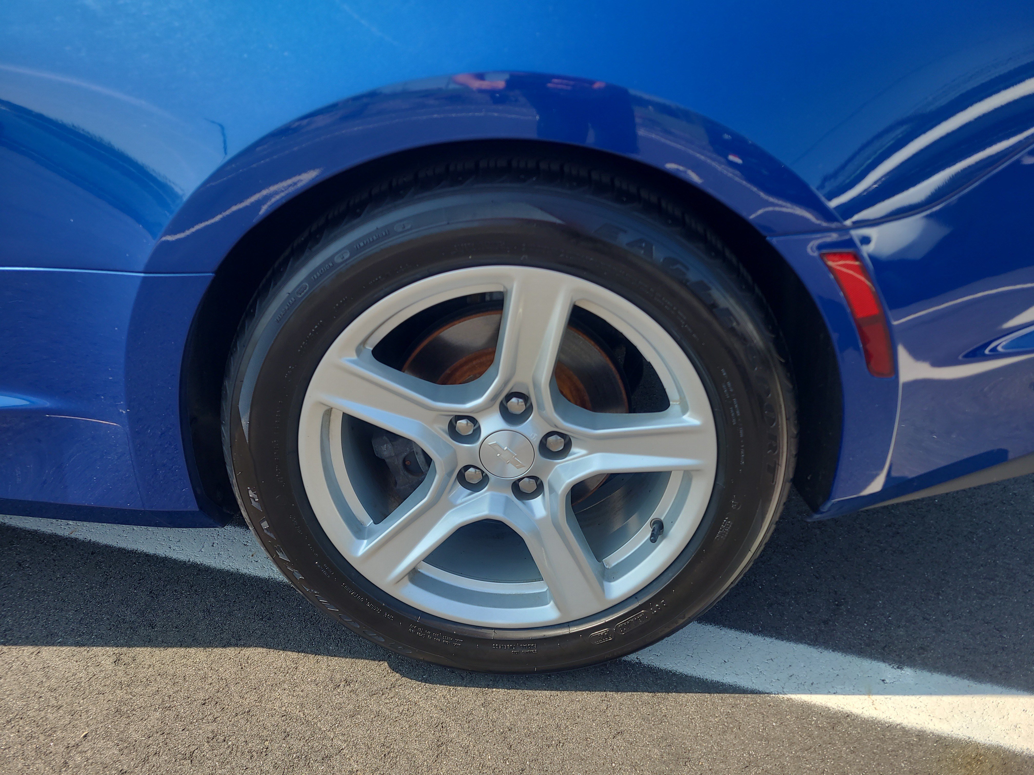 Used 2020 Chevrolet Camaro LT RWD image 10