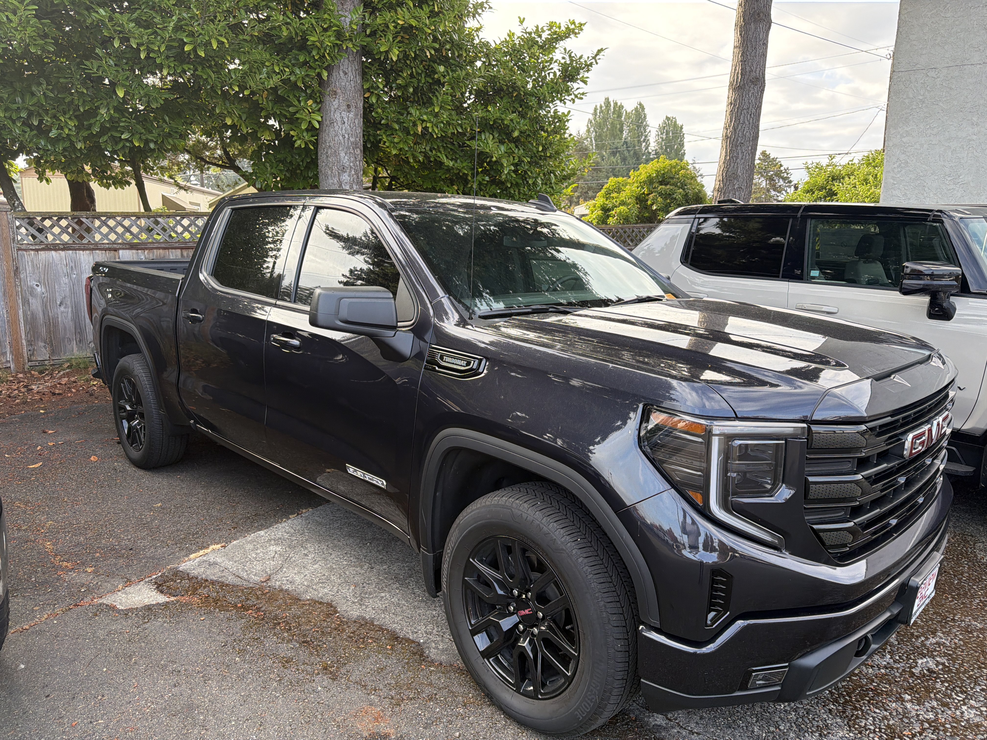 Used 2025 GMC Sierra 1500 Elevation