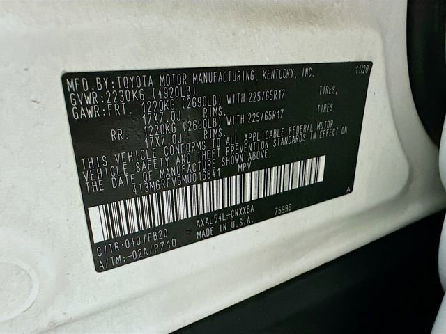 Certified 2021 Toyota RAV4 LE image 28