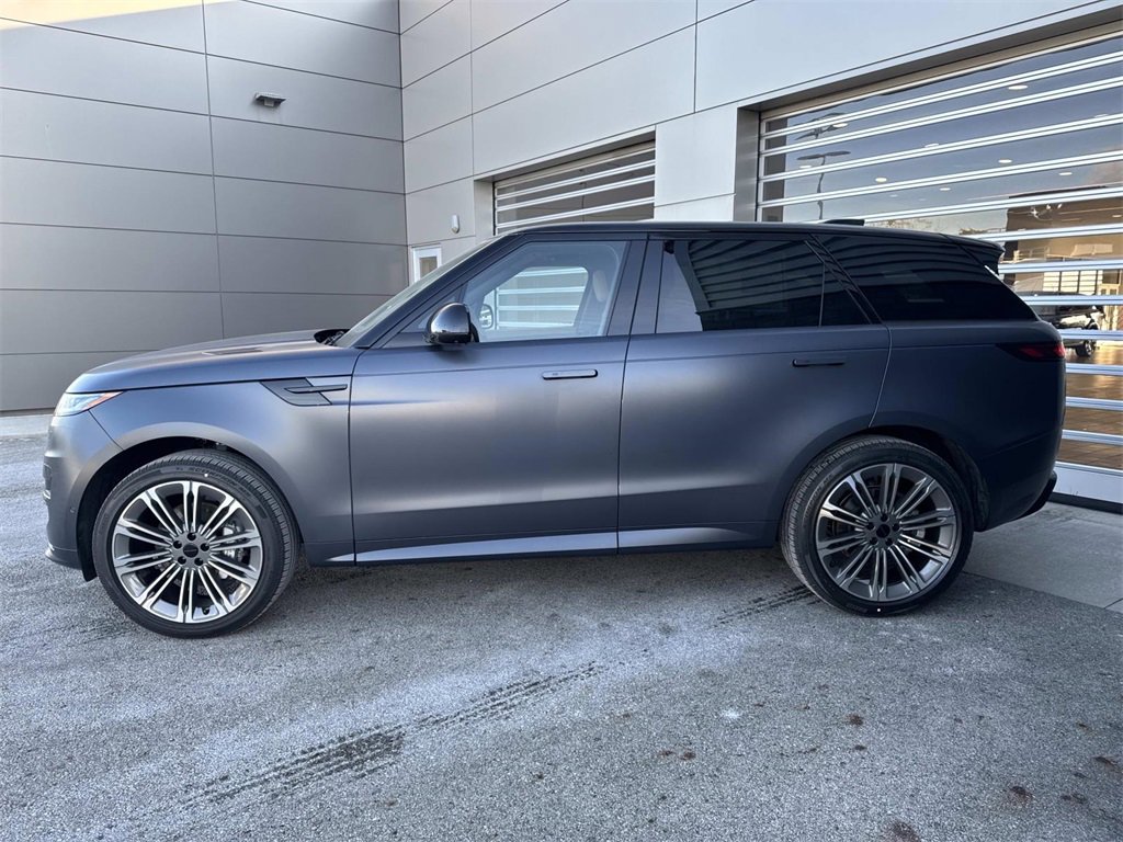 New 2026 Land Rover Range Rover Sport Dynamic SE image 4