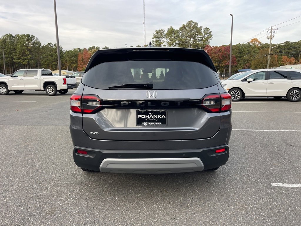 Certified 2025 Honda Pilot EX-L image 10
