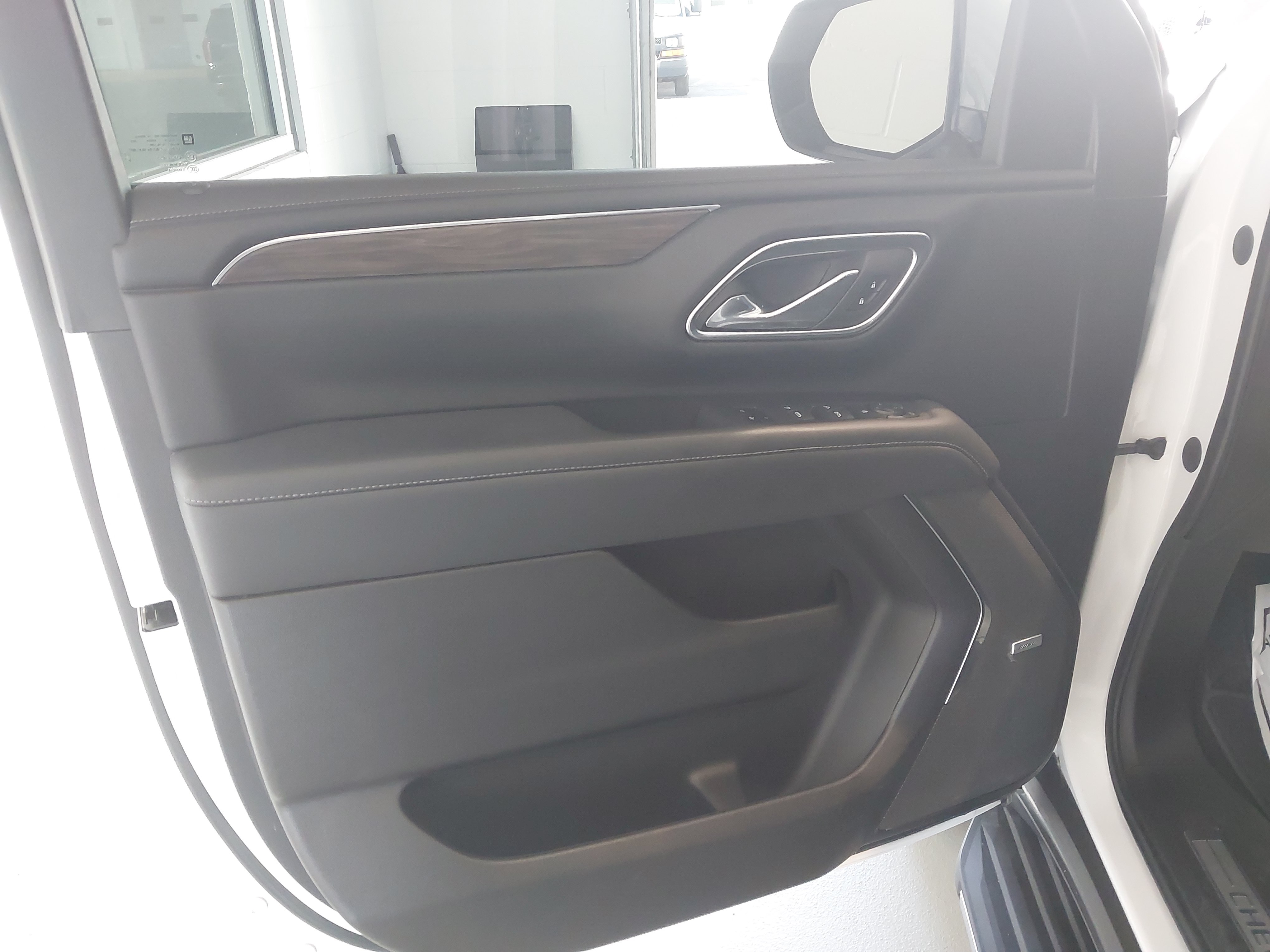 Used 2023 Chevrolet Tahoe LT AWD/4WD image 25