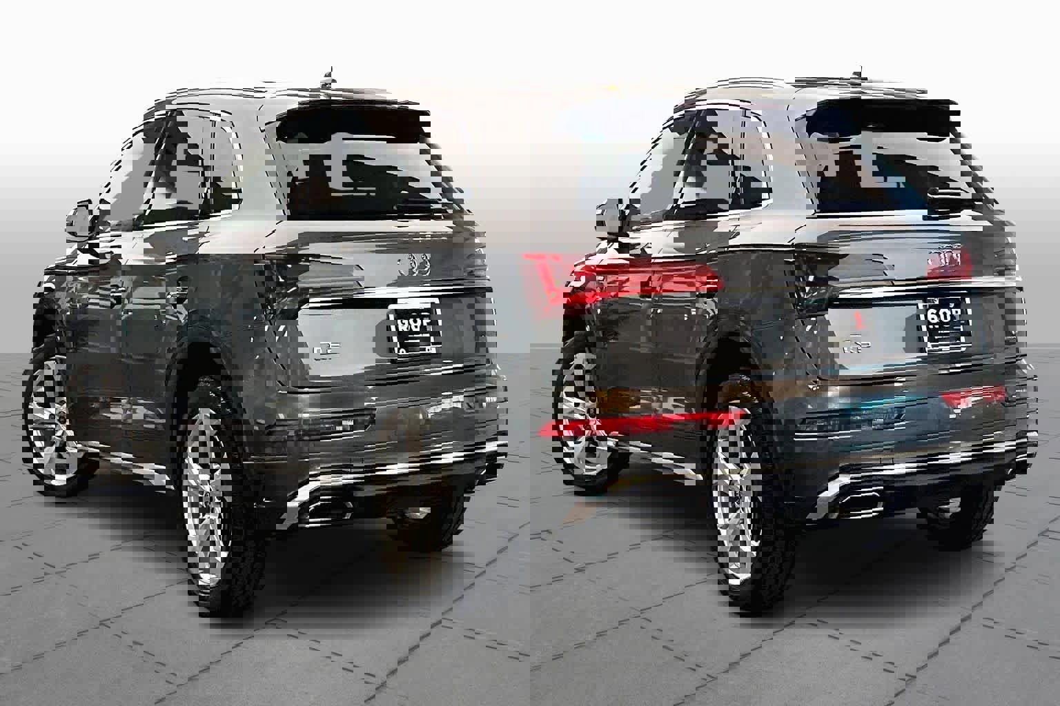 Used 2023 Audi Q5 2.0T Premium Plus w/ Premium Plus Package image 12