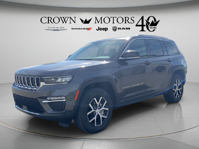 Used 2023 Jeep Grand Cherokee Limited AWD/4WD image 1