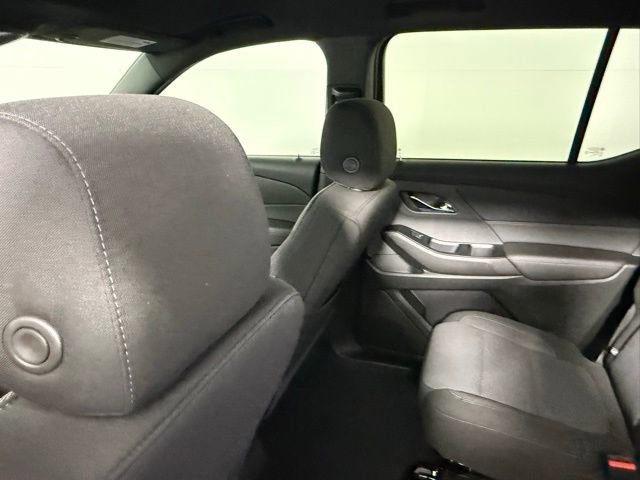 Used 2023 Chevrolet Traverse LT FWD image 36
